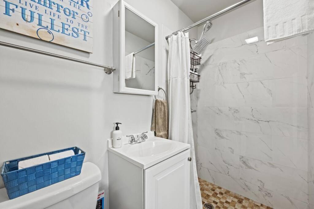 Great Walkable Studio Apt! New York Exterior photo