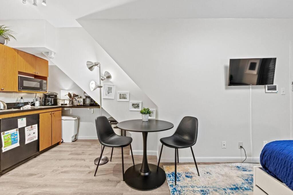 Great Walkable Studio Apt! New York Exterior photo